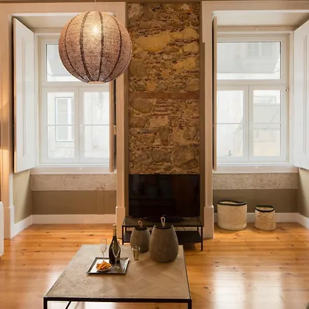 No Cais Do Sodré, Zona Com Muita Vida Noturna, Ttlsp55 1b Apartamento Lisboa