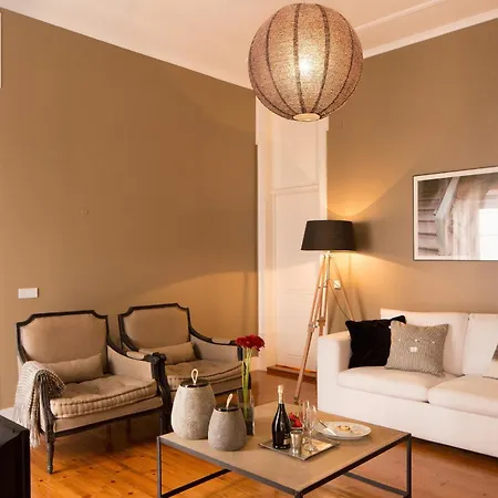 Stylish City Centre Apartment In Cais Do Sodre, Lisbon, Near Nightlife & Metro, 1B - Ttl281 Lägenhet *